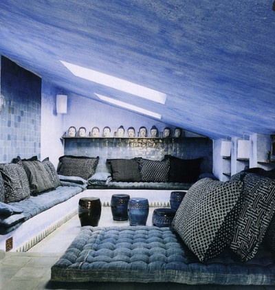 Living room indigo in Milan, italy