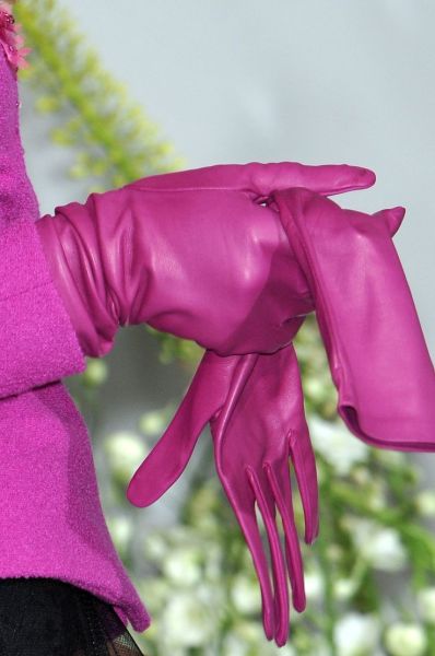 Hot pink gloves Christian Dior
