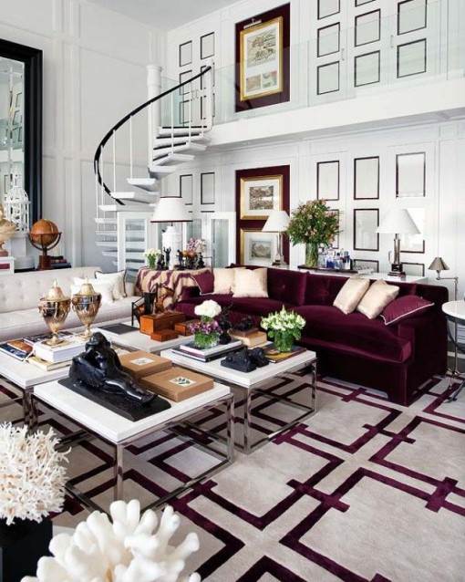 Living room in Spain with Marsala accents