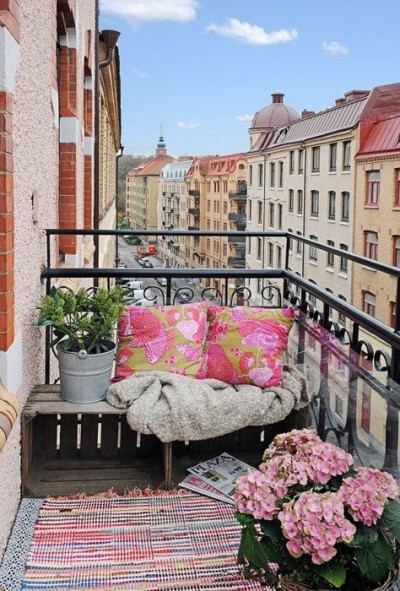 Balcony living Fab Outdoors