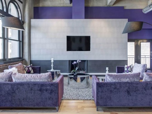 Chic purple media room - SHblog