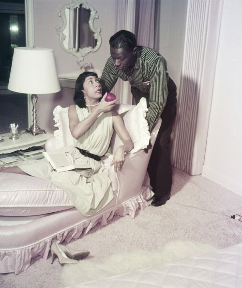Nat King Cole & wife at home 1950's