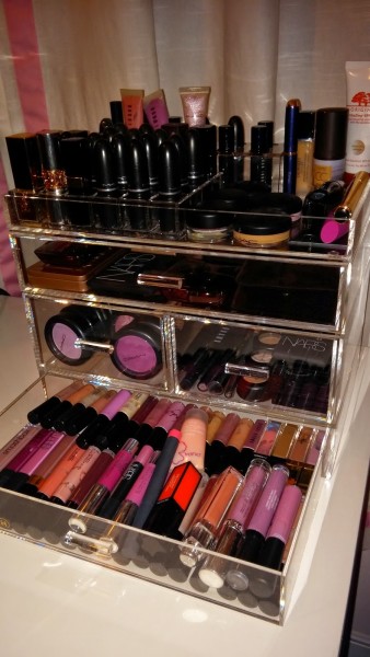 Make up organizer - small space organize