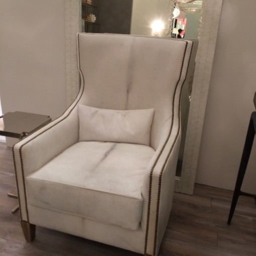 Hide chair white