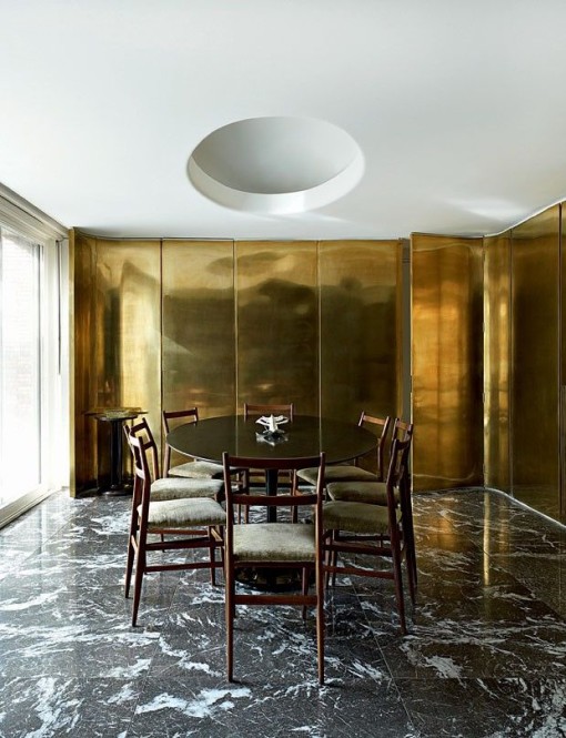 Scandinavian decor Gio Ponti´s gold chairs